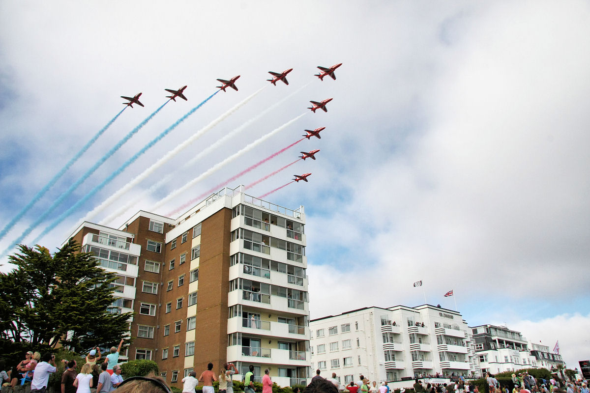 redarrows_arrival