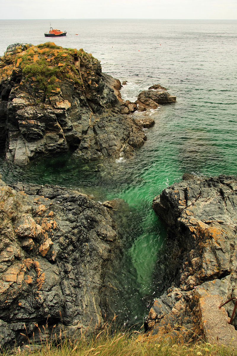 cadgwith_pool